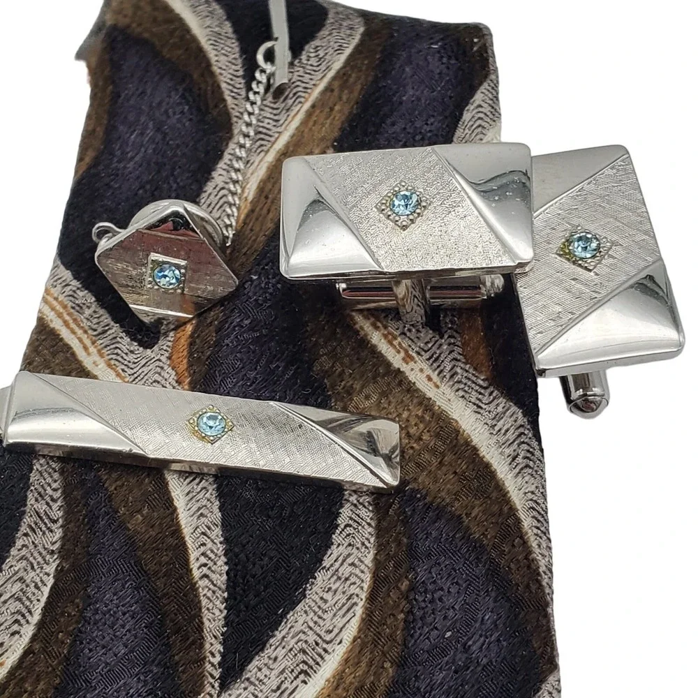 Blue Crystal Cufflinks Tie Tac Bar Sarah Coventry Brushed Silver Tone Formal Set